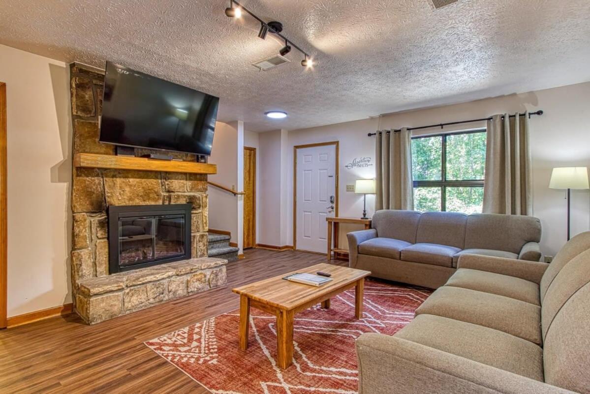 Pinecrest Townhomes-1King-2Queen Unit-Renovated Pigeon Forge Esterno foto